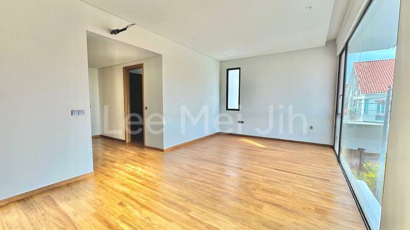 6 Bed Semi-Detached House (Landed) for Sale in  Corona Factory - Image 3